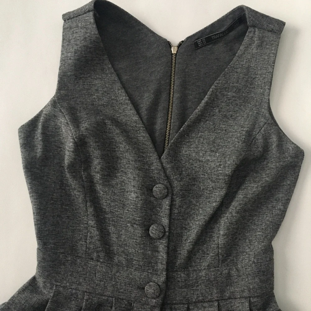 Grey Button-Down Dress 👗 - Picture 1 of 5